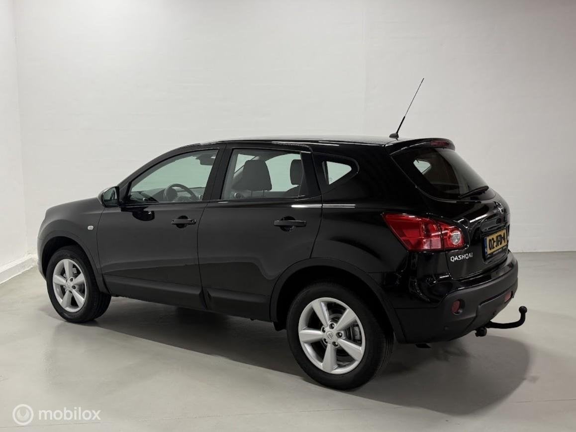Nissan Qashqai 2.0 Acenta | CLIMA | TREKHAAK, Auto's, Voorwielaandrijving, Gebruikt, 4 cilinders, Zwart