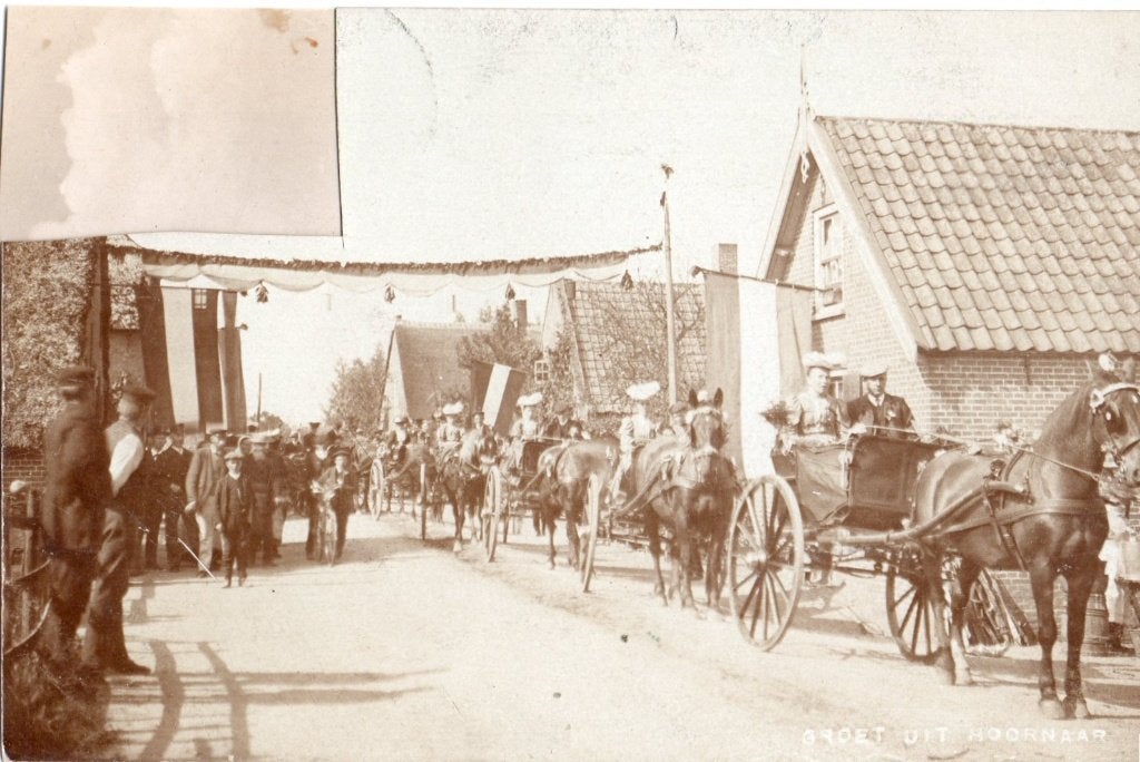 Hoornaar, Groet uit met feestelijkheden. 6534 FOTOKAART, Verzenden, Voor 1920, Ongelopen, Zuid-Holland