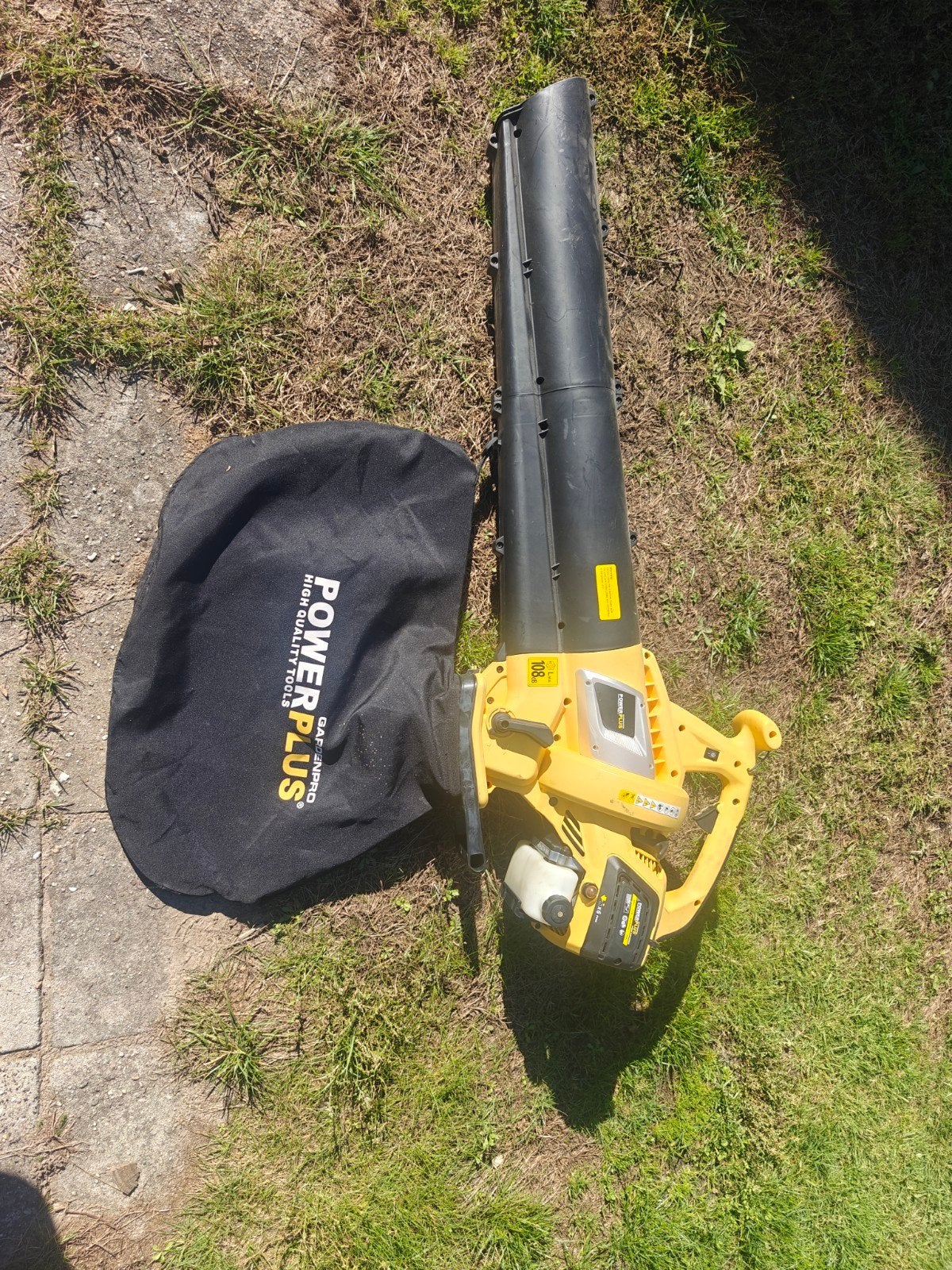 Powerplus bladblazer/bladzuiger opknapper, Ophalen, Benzine, Handgedragen, Zo goed als nieuw