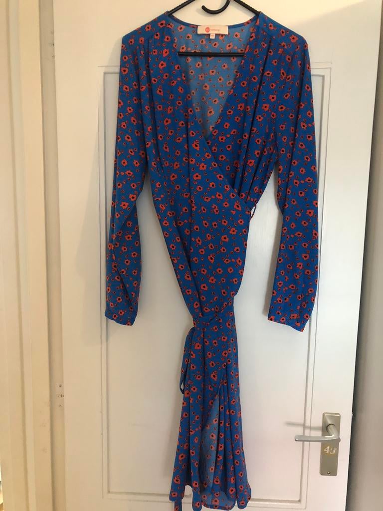 Wikkeljurk wehkamp maat 42 blauw bloem jurk lange mouwen, Kleding | Dames, Jurken, Blauw, Maat 42/44 (L), Ophalen of Verzenden