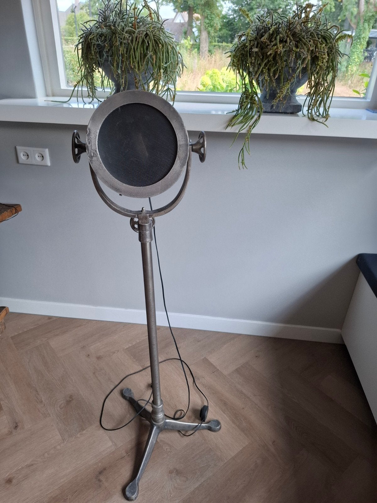 Vintage Industriële Vloerlamp - Studio Spot, Huis en Inrichting, Gebruikt, Industrieel, Vintage, Studio, Metaal, 150 tot 200 cm