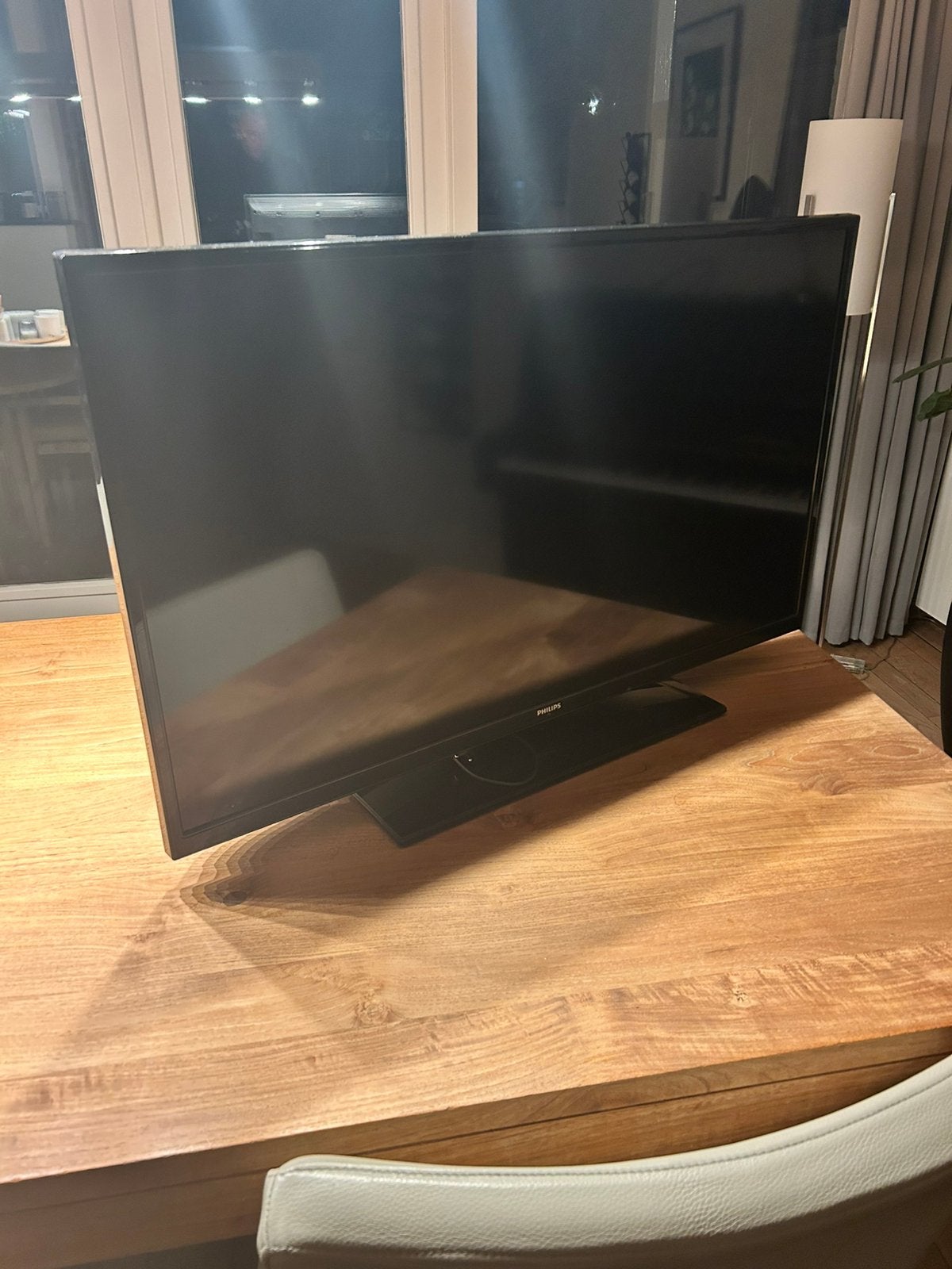 Televisie Philips 39PFL3008H/12 met klein defect, Ophalen, Gebruikt