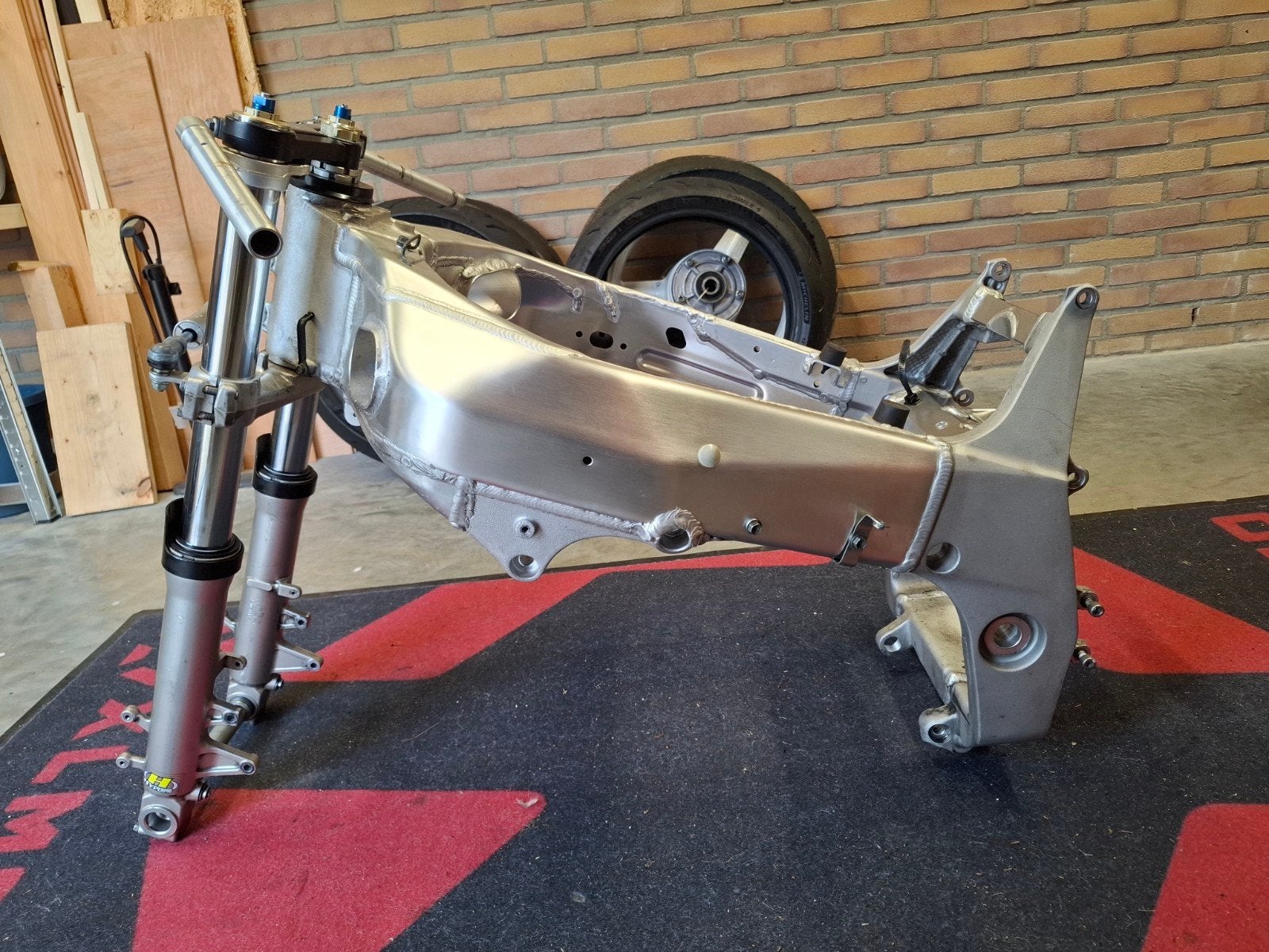 Suzuki gsxr 600 frame met voorvork k1-2-3, Motoren, Ophalen, Gebruikt