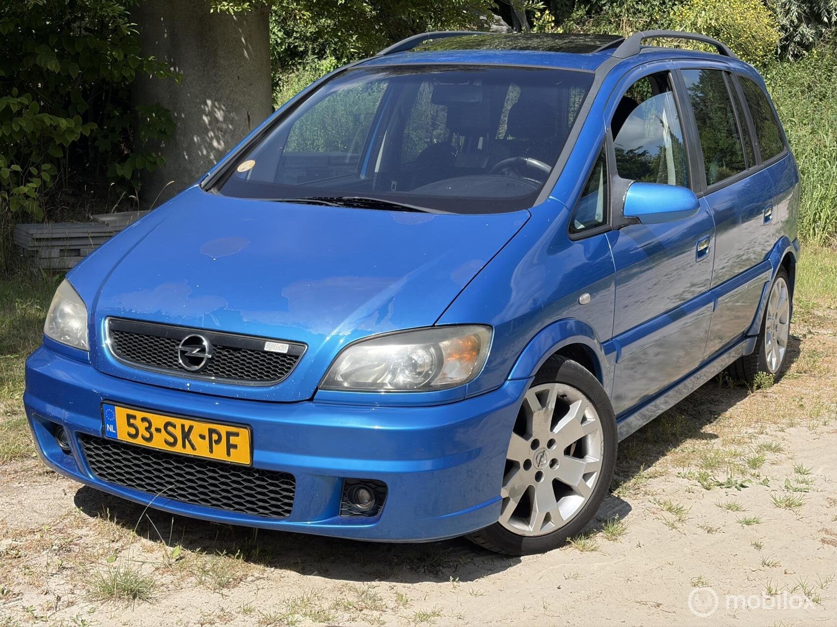 Opel Zafira 2.0-16V OPC, rijdt goed, Airco ijskoud!, Auto's, Opel, Voorwielaandrijving, 1998 cc, Zwart, Blauw