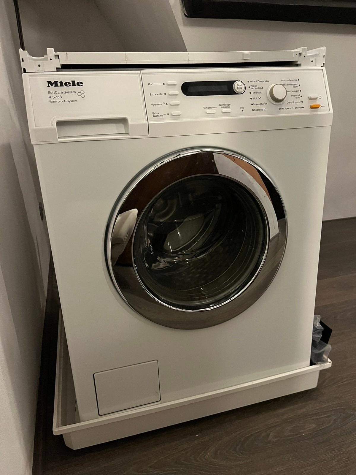 Miele Wasmachine, Witgoed en Apparatuur, Ophalen of Verzenden, Zo goed als nieuw, 1200 tot 1600 toeren, 85 tot 90 cm