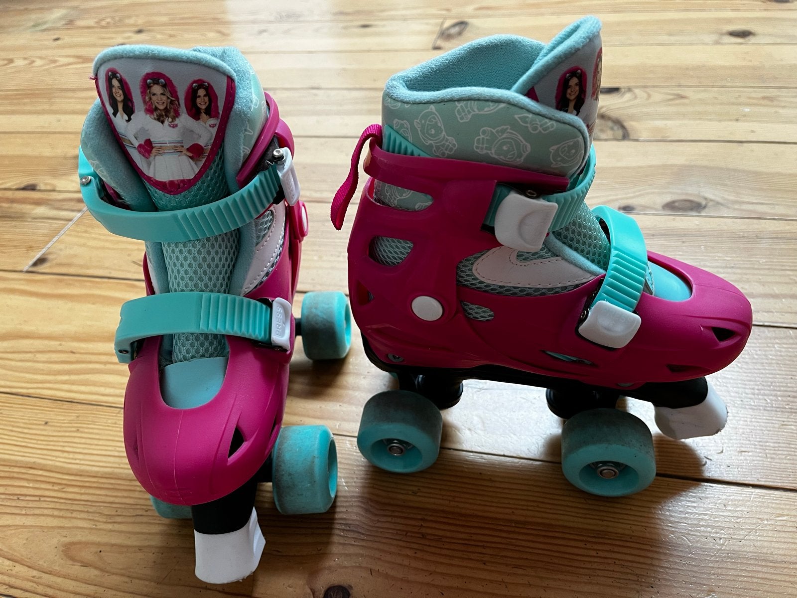 K3 Rolschaatsen Studio 100 - Maat 30-33, Ophalen of Verzenden, Verstelbaar, Zo goed als nieuw, Kinderen