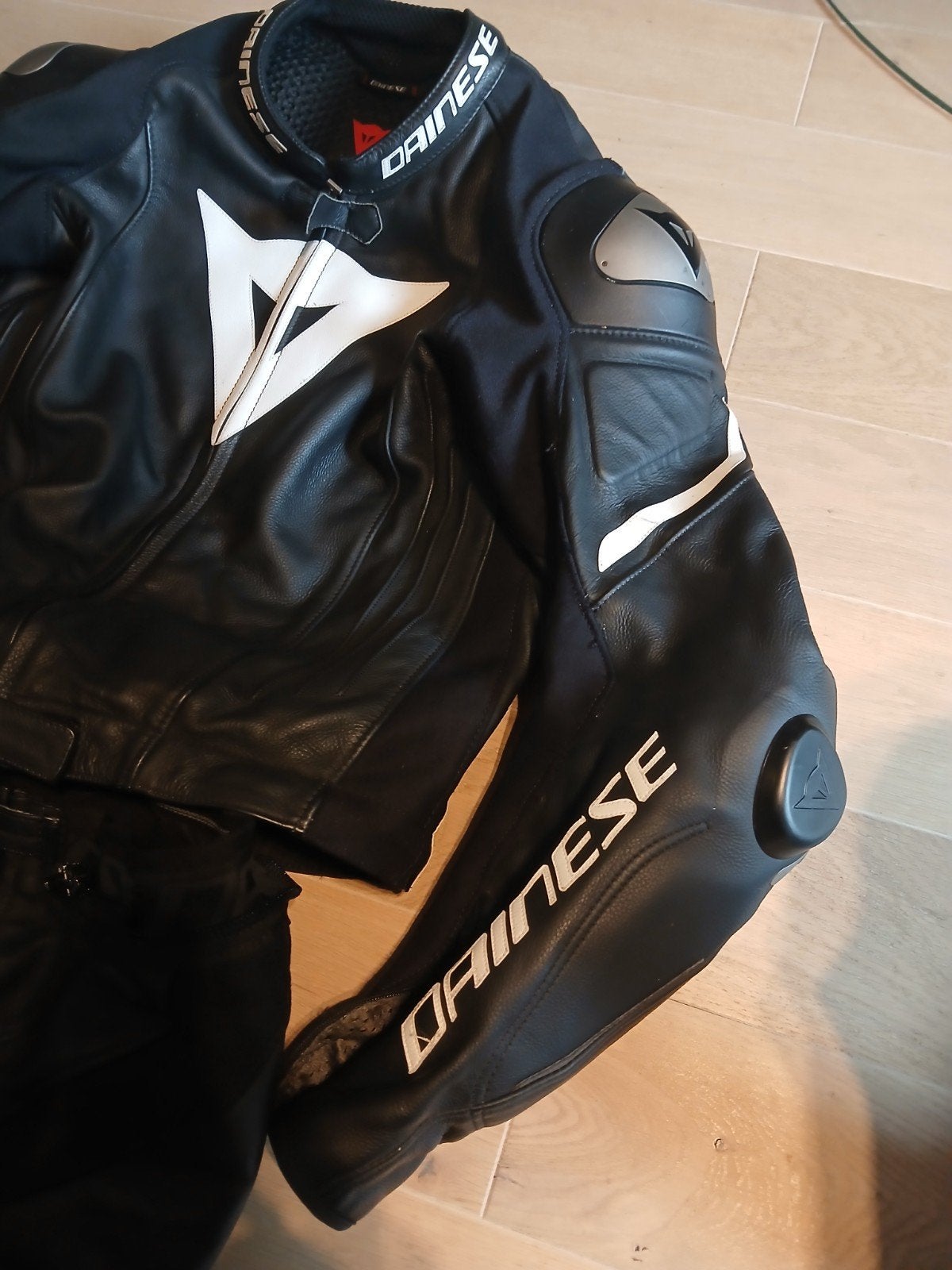 Dainese Laguna Seca 5 tweedelig leren motorpak heren, Motoren, Kleding | Motorkleding, Dainese, Ophalen of Verzenden, Tweedehands