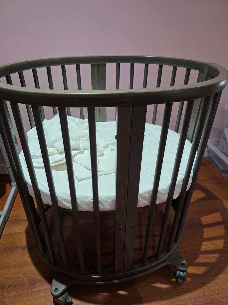 Stokke baby sleepi Ovaal baby bedje, Ophalen, Gebruikt, Wieg
