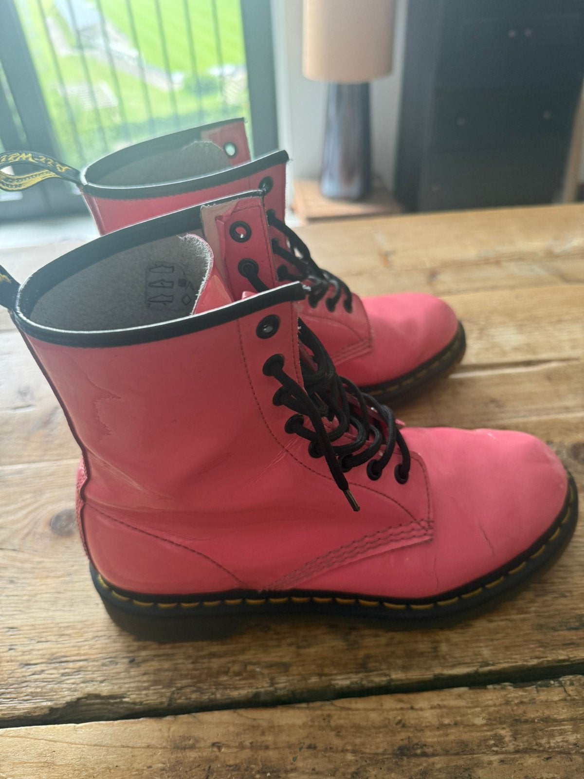 Dr Martems lak roze 41, Lage of Enkellaarzen, Ophalen of Verzenden, Roze, Gedragen