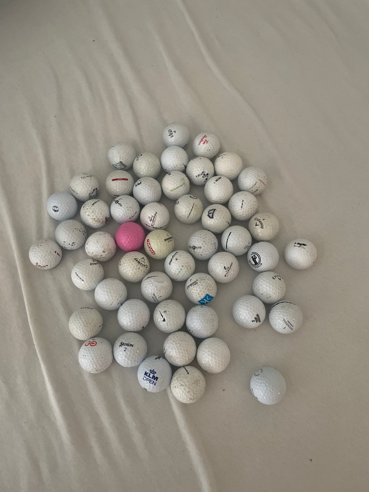 Diverse golfballen - Gebruikt, goede staat, Ophalen of Verzenden, Gebruikt, Bal(len), Overige merken