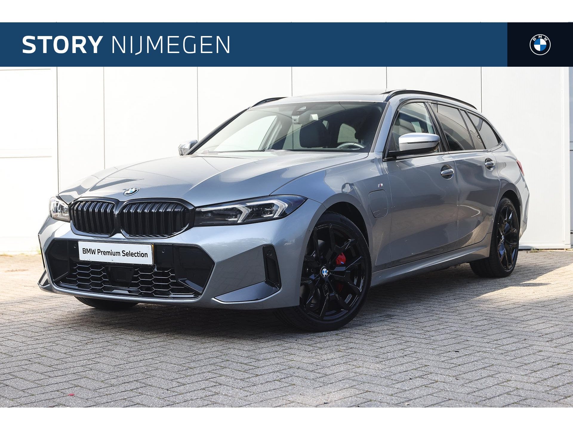 BMW 3 Serie Touring 330e M Sport Automaat / Trekhaak / Panor, Auto's, Achterwielaandrijving, Gebruikt, 4 cilinders, Met garantie (alle)