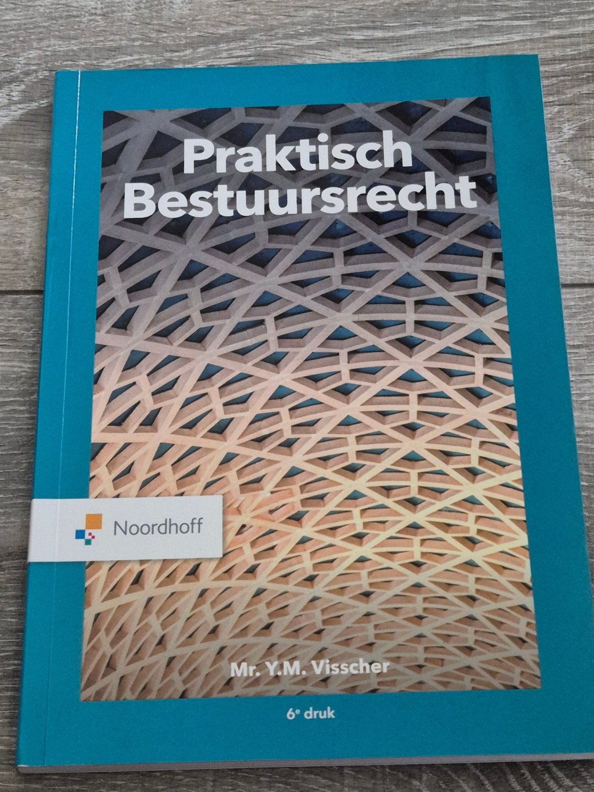 Y.M. Visscher - Praktisch Bestuursrecht, Boeken, Ophalen of Verzenden, Zo goed als nieuw, Y.M. Visscher