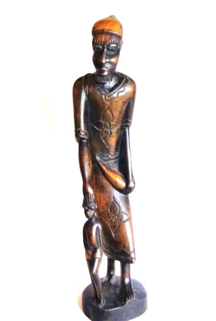 AFRIKAANS HOUTSNJWERK MAKONDE STAM  Vader met kind 49 cm, Antiek en Kunst, Kunst | Beelden en Houtsnijwerken, Ophalen of Verzenden