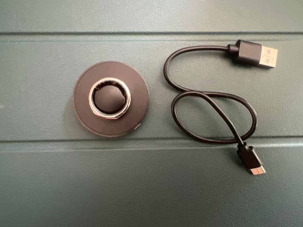 Oura Ring Gen3 Maat 09 met Oplader en Kabel €45,-, Oura, Ophalen of Verzenden, Zo goed als nieuw, Waterdicht