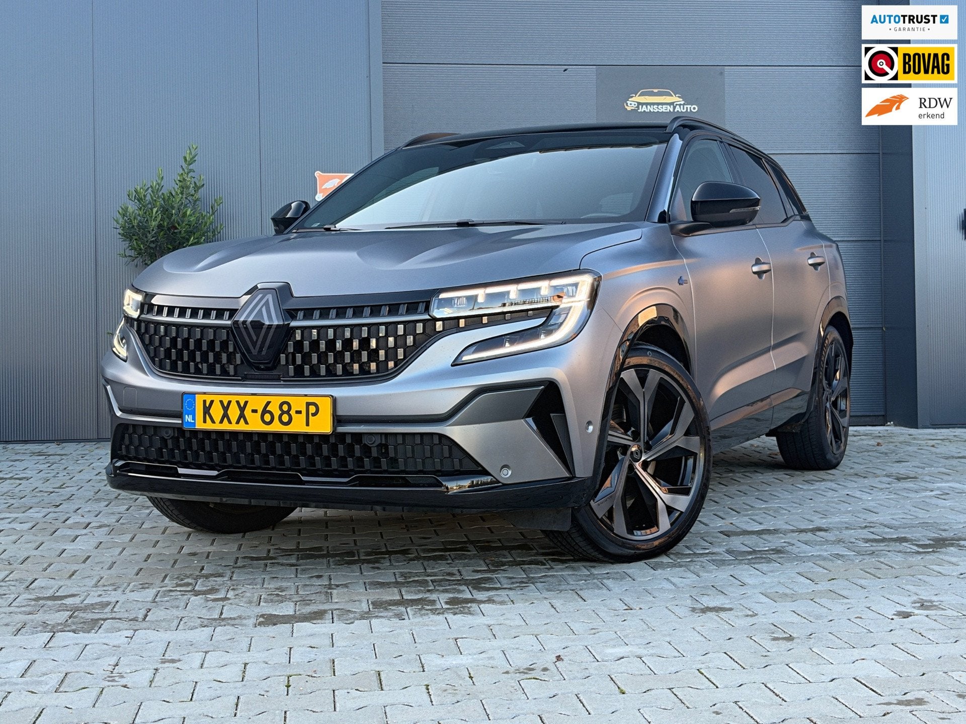 Renault AUSTRAL 1.2 E-Tech full hybrid 200PK Alpine Esprit |, Auto's, Gebruikt, 1492 kg, Bedrijf, Hybride Elektrisch/Benzine