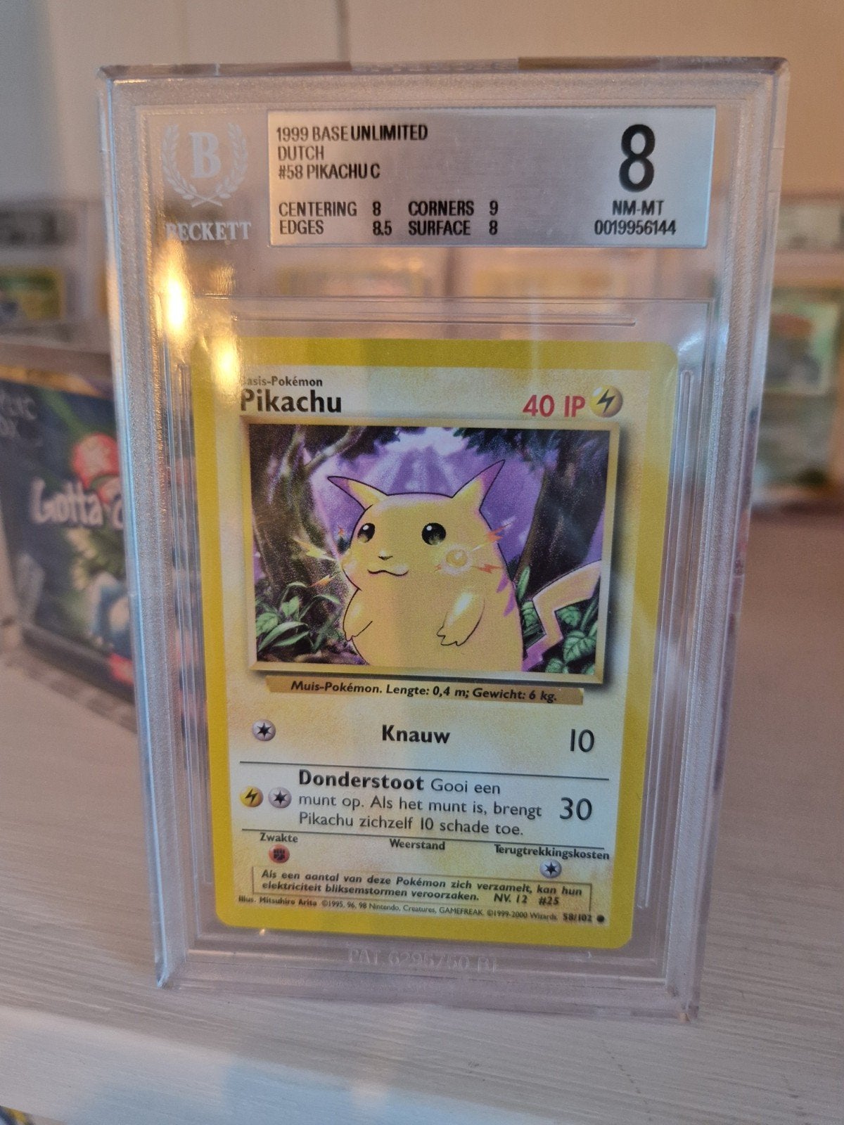 Pikachu Beckett 8, Ophalen of Verzenden, Zo goed als nieuw