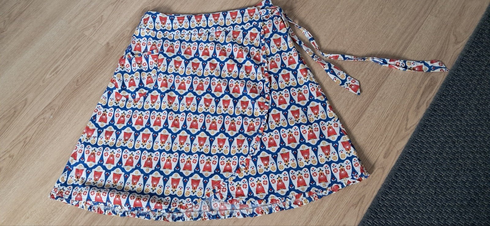 Blutsgeschwister katoenen wikkel rok maat l, Kleding | Dames, Rokken, Ophalen, Zo goed als nieuw, Maat 38/40 (M), Onder de knie