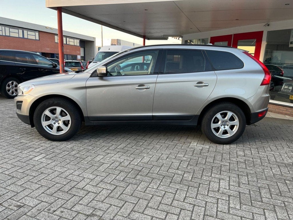 Volvo XC60 2.0T T5 Aut. 240PK Momentum Trekhaak/Bluethooth/S, Euro 5, 4 cilinders, XC60, Verwarmde buitenspiegels