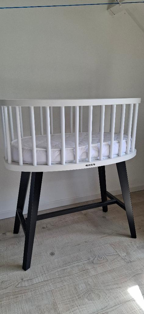 Wieg Kidsmill, Kinderen en Baby's, Babywiegjes en Ledikanten, Ophalen, Zo goed als nieuw, Wieg