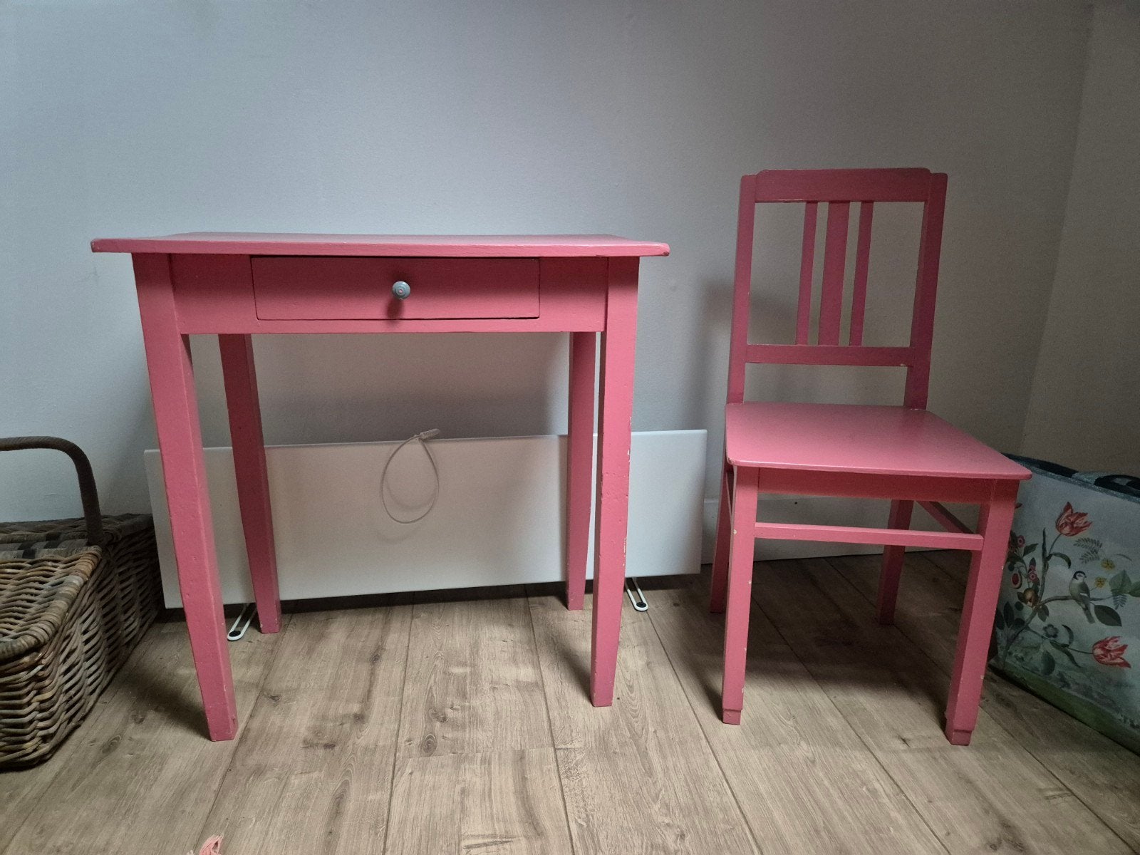Nostalgisch houten tafeltje met stoel, Ophalen of Verzenden