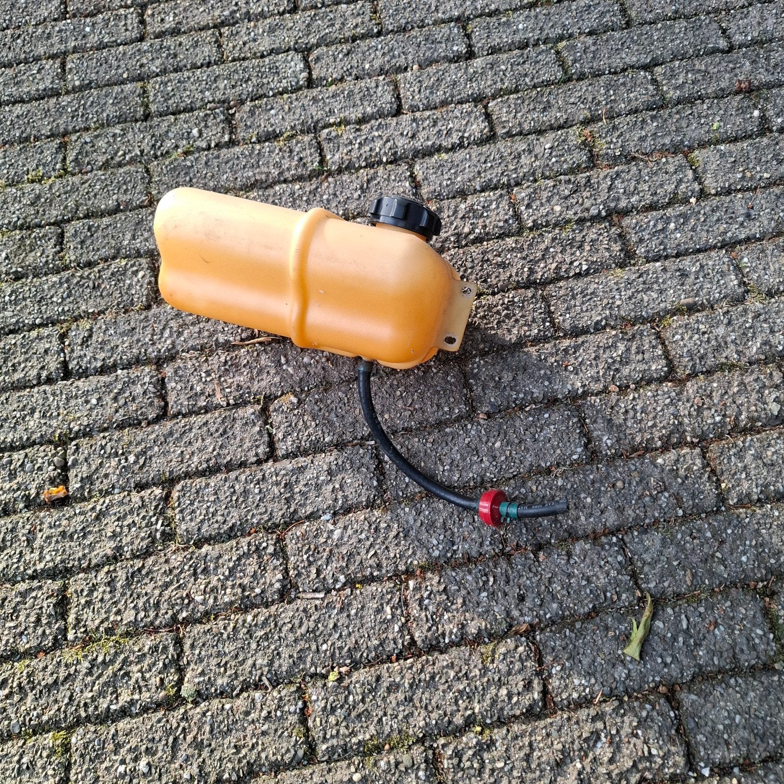 Brandstoftank voor diverse toepassingen, Ophalen, Gebruikt, Universele onderdelen