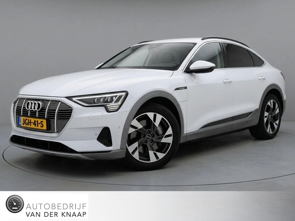 Audi e-tron Sportback 55 quattro Business edition 95 kWh | C, Auto's, Stof, Zwart, 95 kWh, Wit