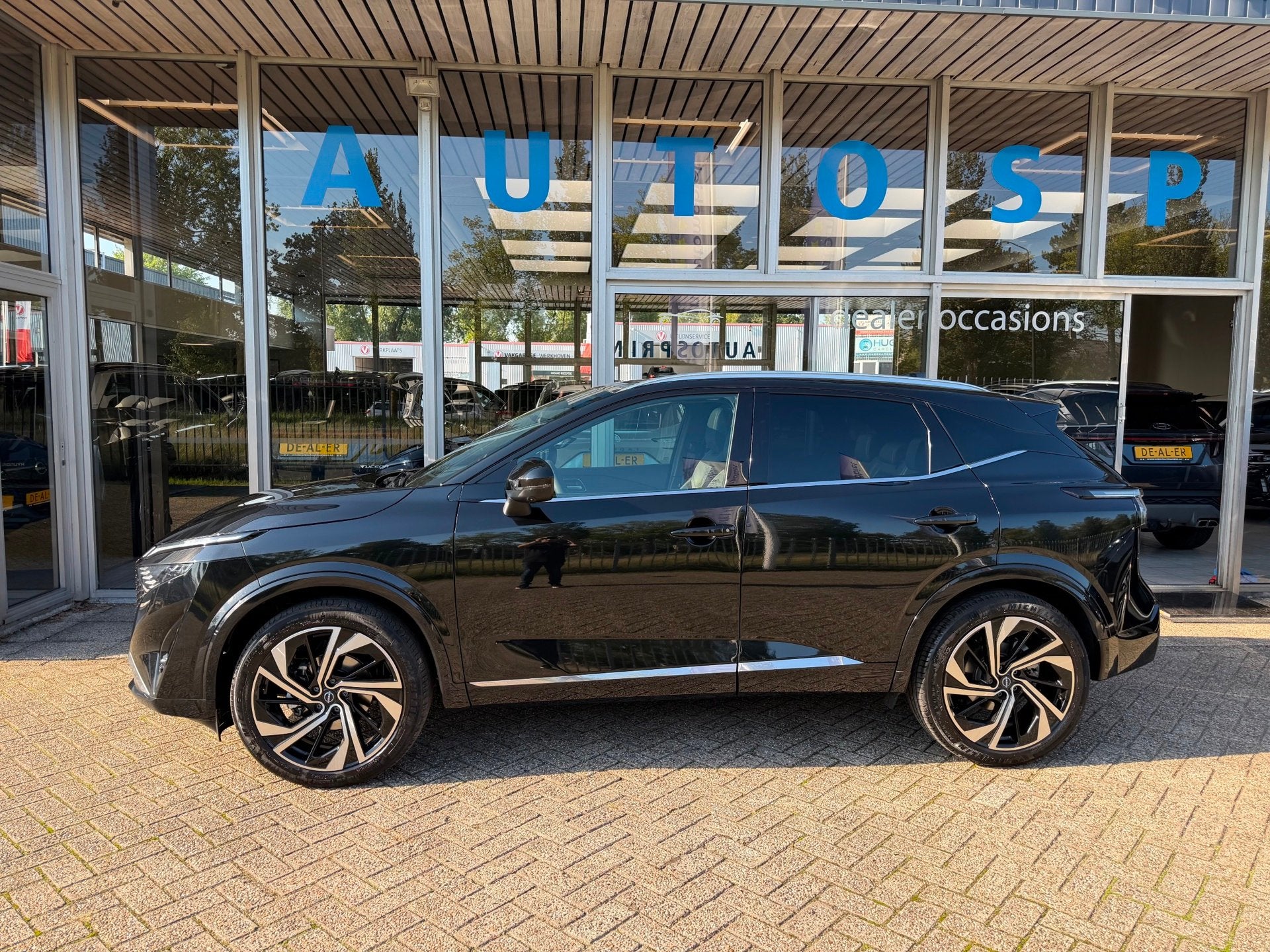 Nissan Qashqai 1.3 MHEV Xtronic Tekna Plus 158PK /PANORAMADA, Auto's, Gebruikt, Zwart, 4 cilinders, Zwart