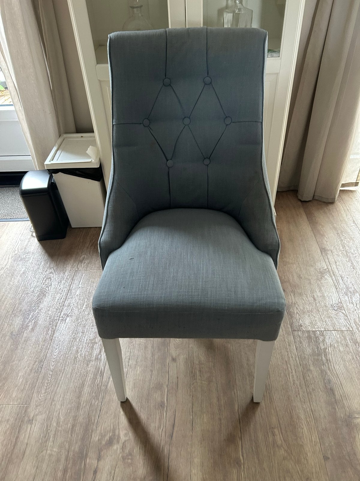 Elegante eetkamerstoelen en bank in grijs/bruin stof, Huis en Inrichting, Stoelen, Ophalen, Drie, Zo goed als nieuw, Stof