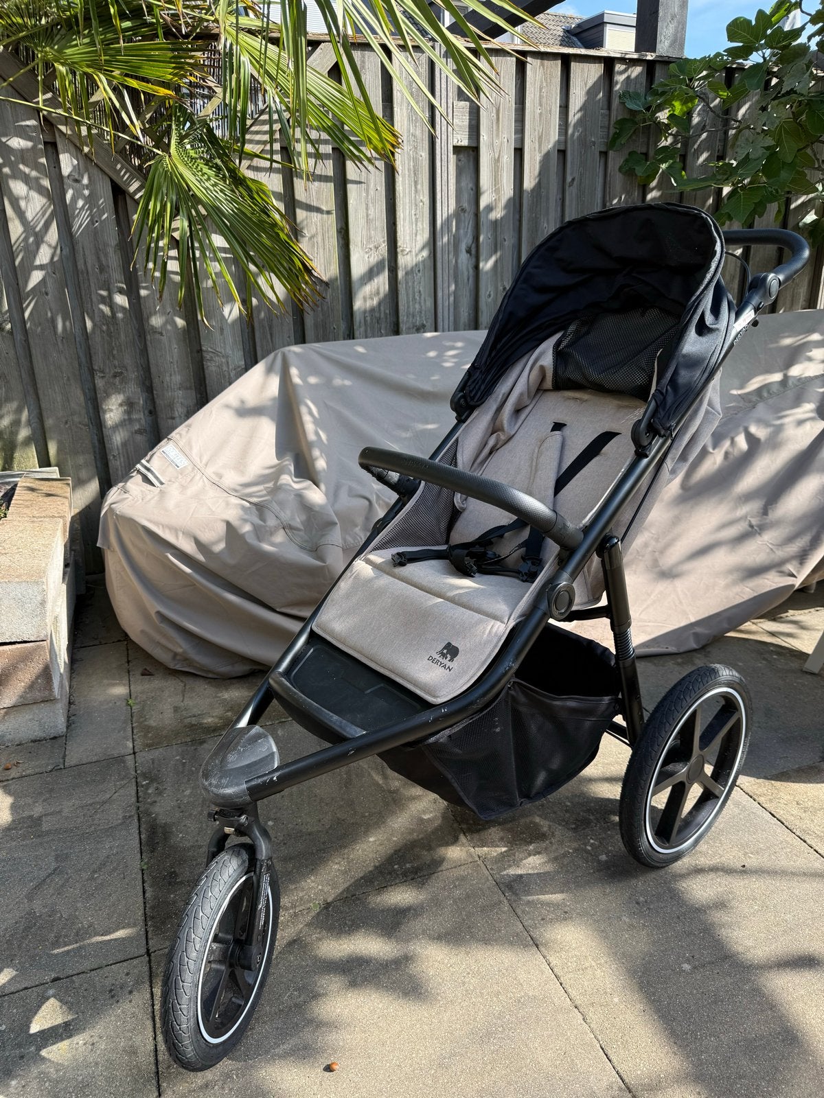 Deryan Bolt Hardloop Kinderwagen Creme - Gebruikt, Kinderen en Baby's, Gebruikt, Luchtbanden, Ophalen, Kinderwagen