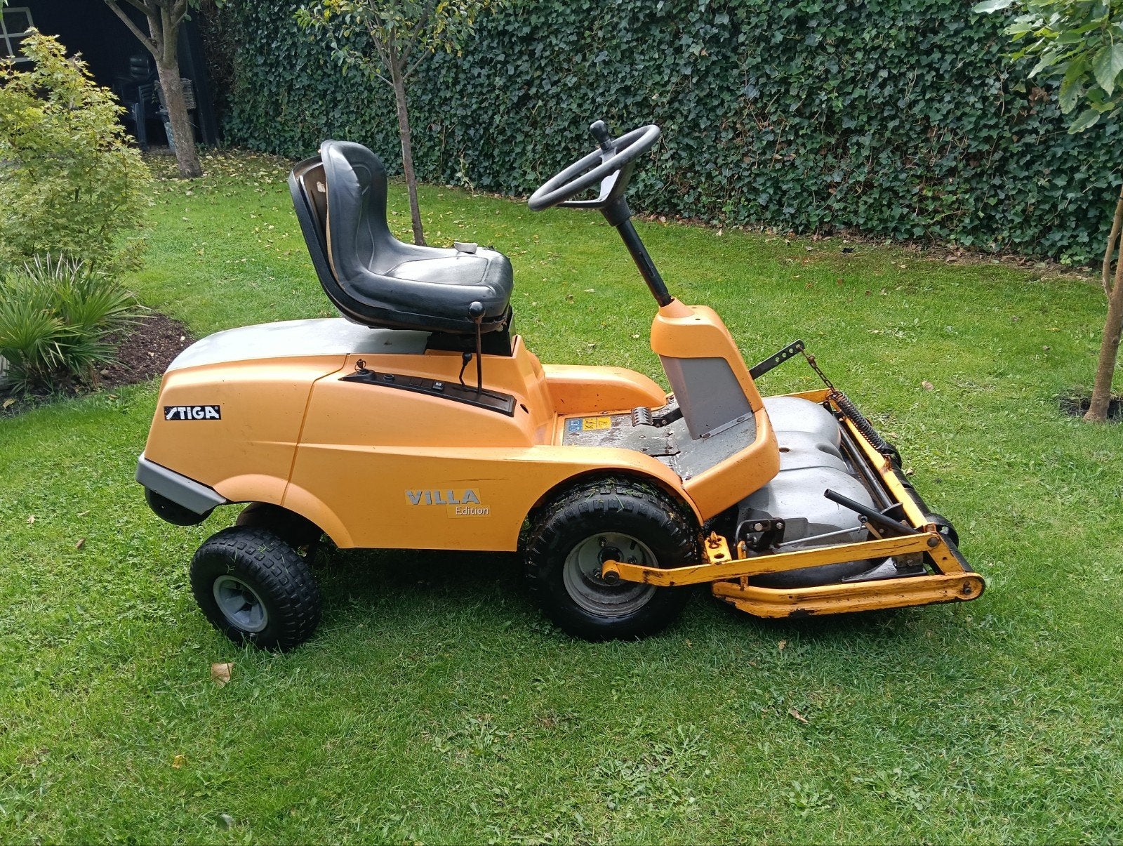 stiga Vila frondmaaier 12.5 pk goede motor, Tuin en Terras, Ophalen of Verzenden, Gebruikt
