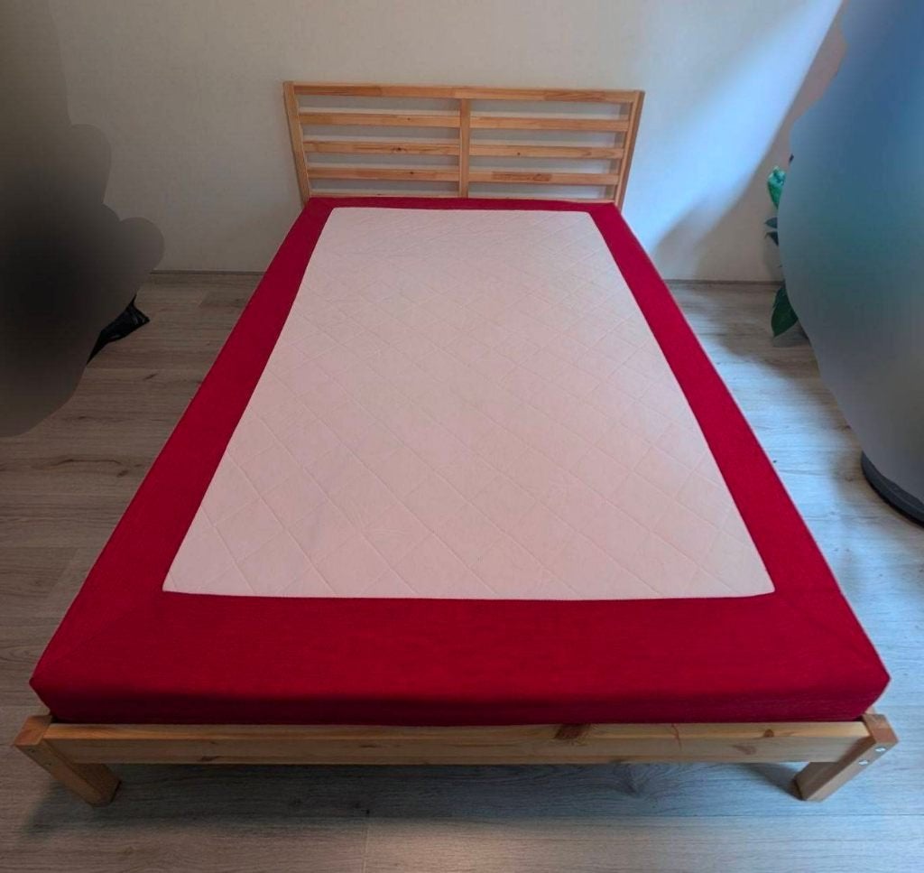 IKEA Tarva bed 140x200 + matras, z.g.a.n., moet weg, Huis en Inrichting, Ophalen, Verstelbaar, Beige, Tweepersoons