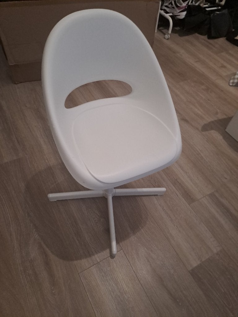 Witte stoel van IKEA, Ophalen, Zo goed als nieuw, Wit, Eén
