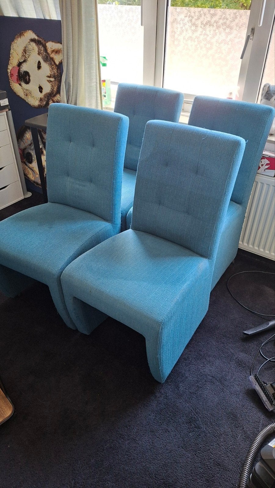 Eetkamerstoelen met wieltjes €25,- voor alle 4, Ophalen, Gebruikt, Minder dan 75 cm, Stof