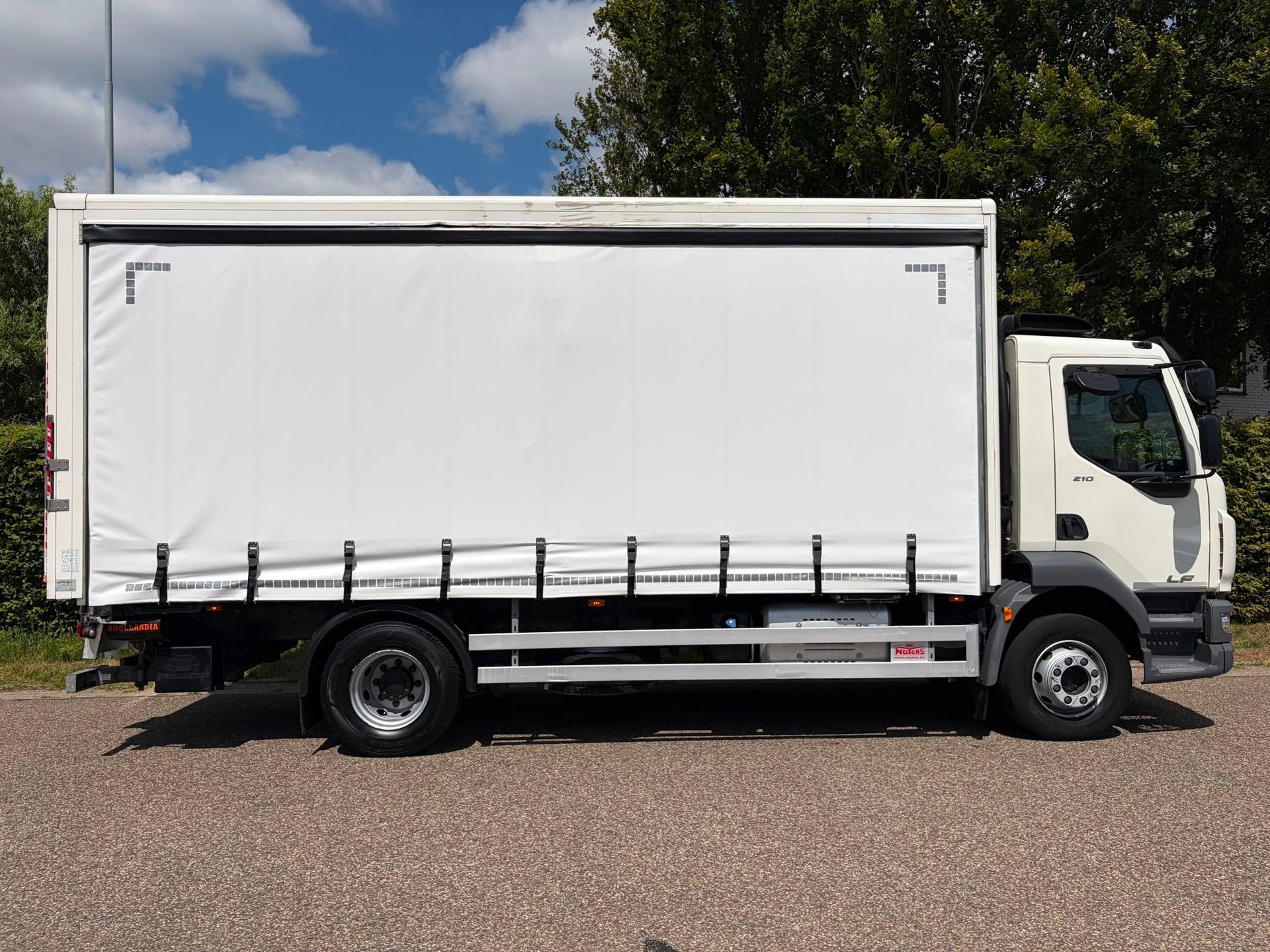 DAF LF 210 E6 , 16T , Schuifzeil , laadklep 1500kg, Automaat, Euro 6, Wit, Bedrijf