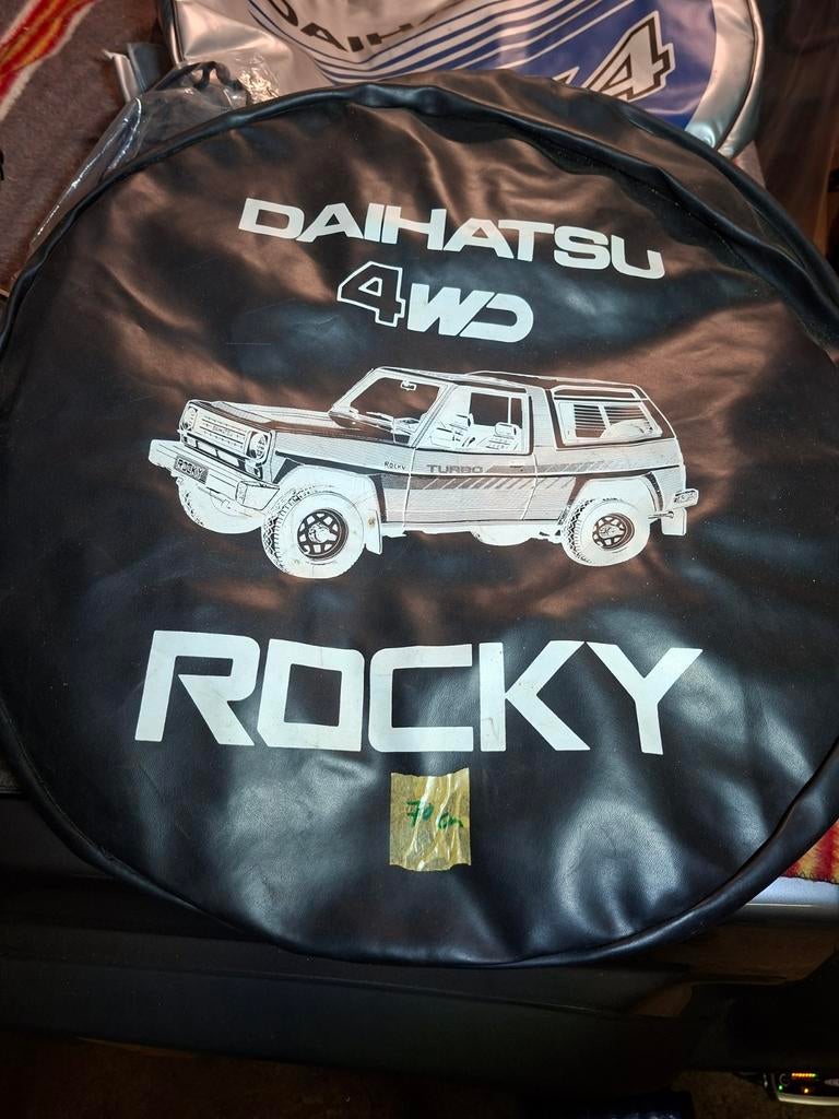 Daihatsu rocky wielhoes 70cm zwart, Auto diversen, Ophalen of Verzenden, Zo goed als nieuw, Op maat