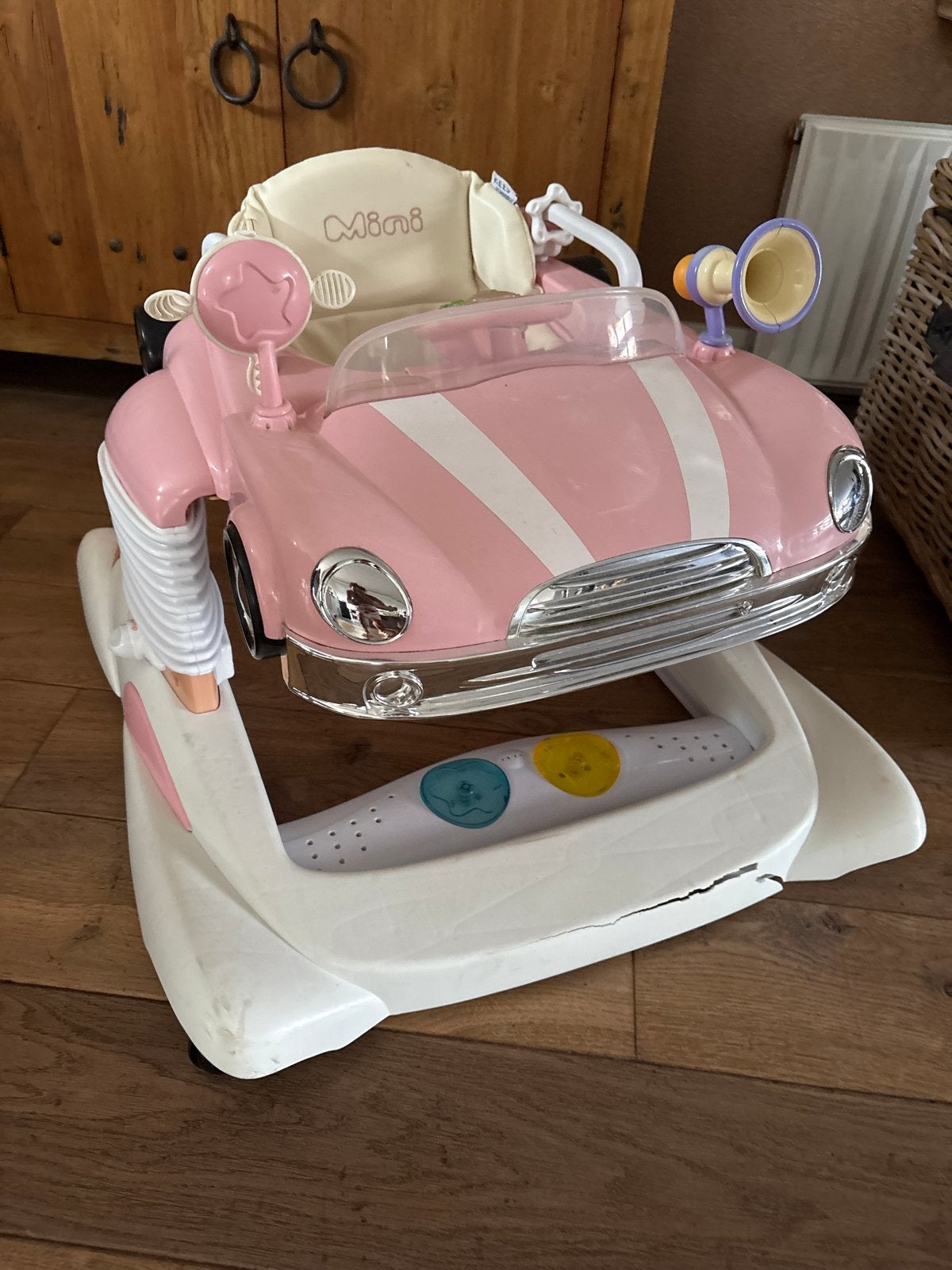 Roze Mini loopstoel met geluid en kleine scheur, Ophalen, Gebruikt, Auto, Met geluid