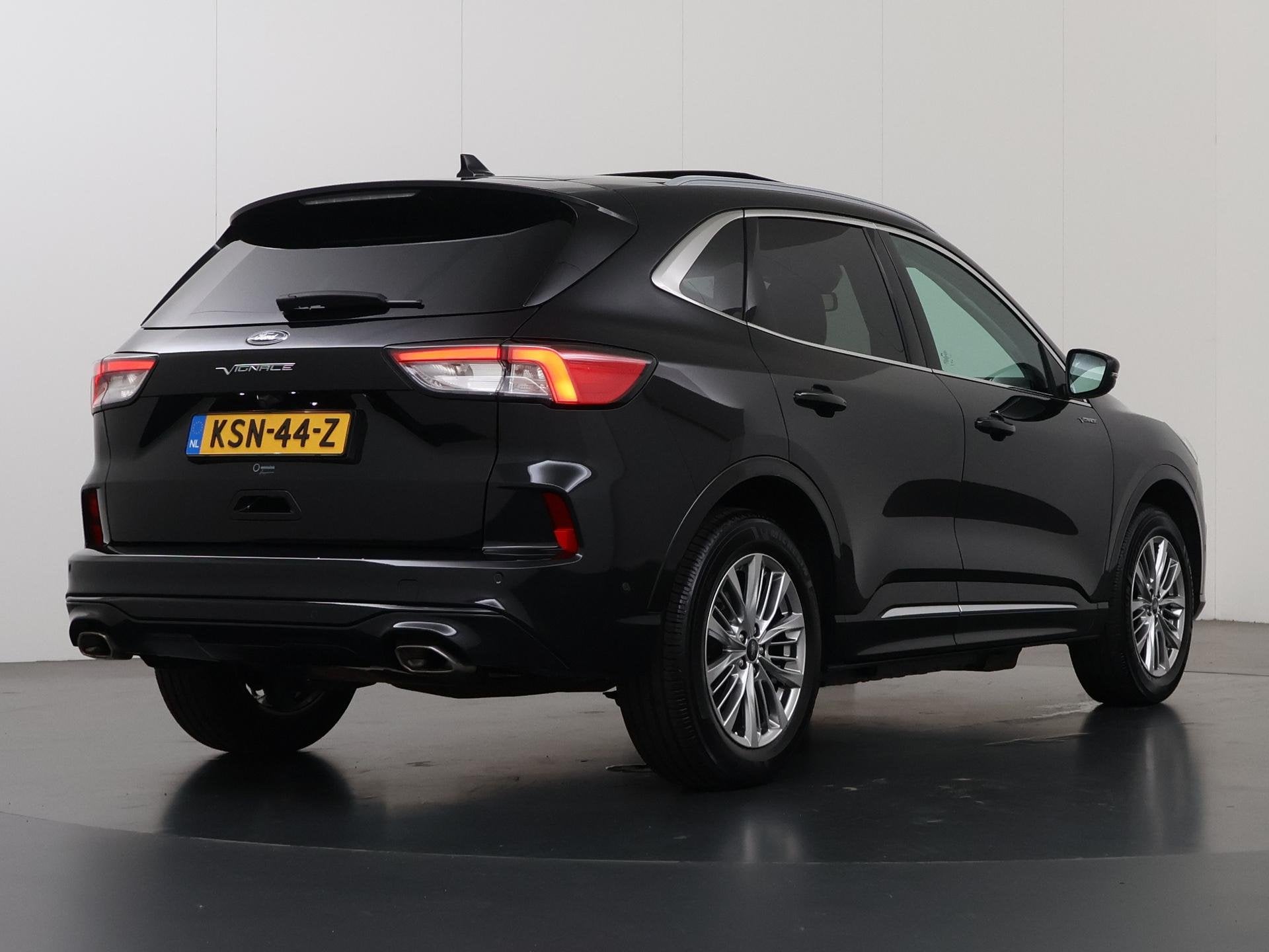 Ford Kuga 2.5 PHEV Vignale | Trekhaak | Panoramadak | Head-U, Auto's, 14 kWh, Gebruikt, 4 cilinders, Zwart