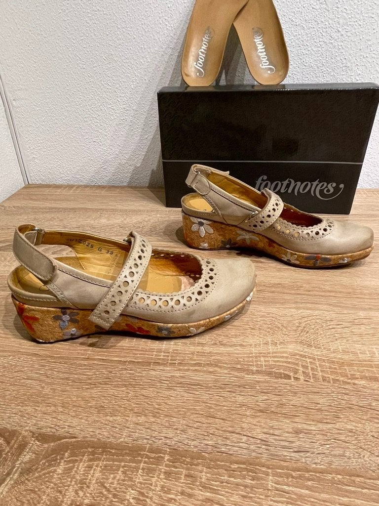 Footnotes  Wedge Sandalen, Mary Jane – Maat 38 G, Nieuwstaat, Kleding | Dames, Schoenen, Footnotes, Footnotes, Zo goed als nieuw
