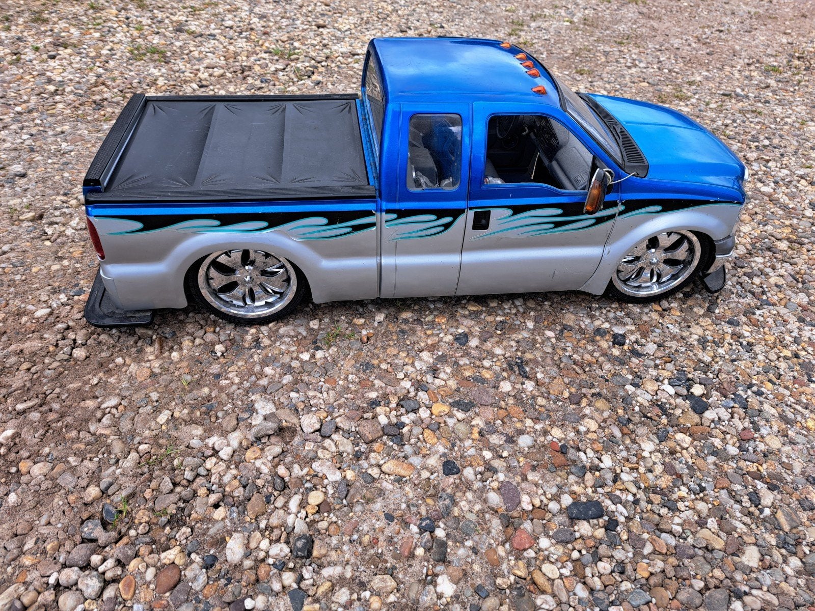 Ford modelauto, Ophalen