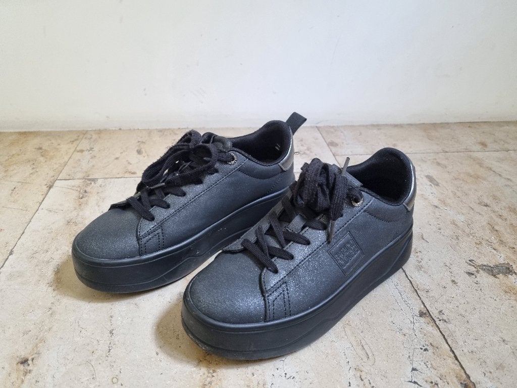Schoenen maat 38, Kleding | Dames, Schoenen, Zwart, Ophalen of Verzenden, Sneakers of Gympen, Zo goed als nieuw