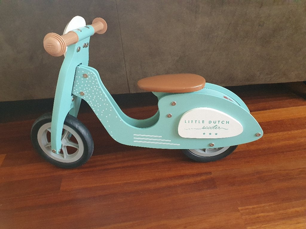 LITTLE  DUTCH   HOUTEN  SCOOTER /  LOOPFIETS  , Ophalen