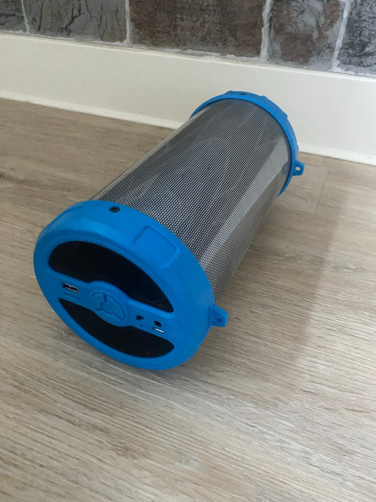 Draagbare Muziekbox met Lichteffecten - Blauw, Audio, Tv en Foto, Lichteffecten, Ophalen, Gebruikt, Draagbare speaker