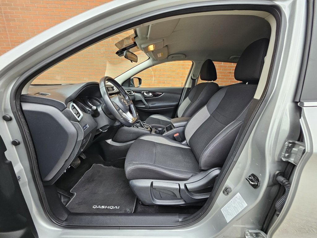 Nissan QASHQAI 1.3 DIG-T N-Connecta 160PK Automaat Navigatie, Auto's, 12 maanden, Stof, Gebruikt, Euro 6