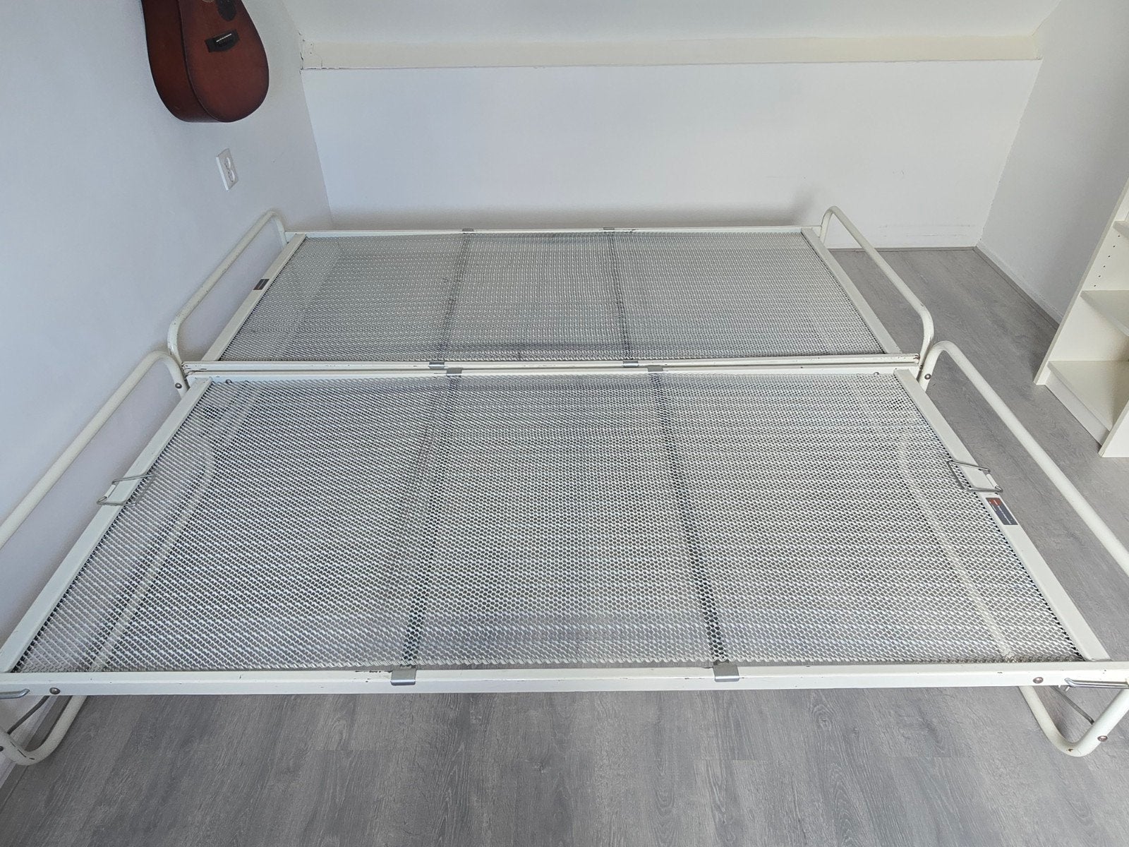 Avek Twins onderschuif (logeer)bed 2X90x200 HOOGW. KWALITEIT, Ophalen