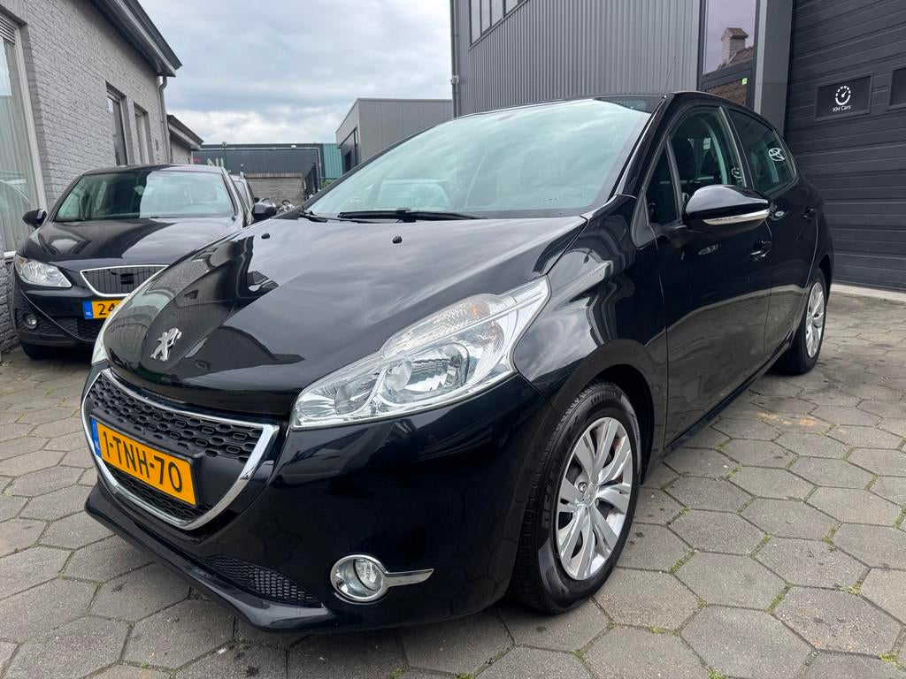 Peugeot 208 1.6 e-HDi Blue Lease - N.a.p - Airco - Navi - Bj, Voorwielaandrijving, Euro 5, Stof, Gebruikt