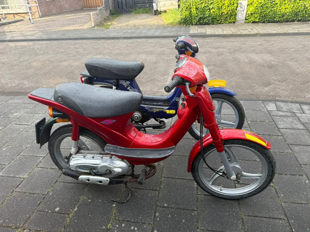 2 x piaggio velofax and f18, Ophalen of Verzenden, Zo goed als nieuw, Benzine, Overige modellen
