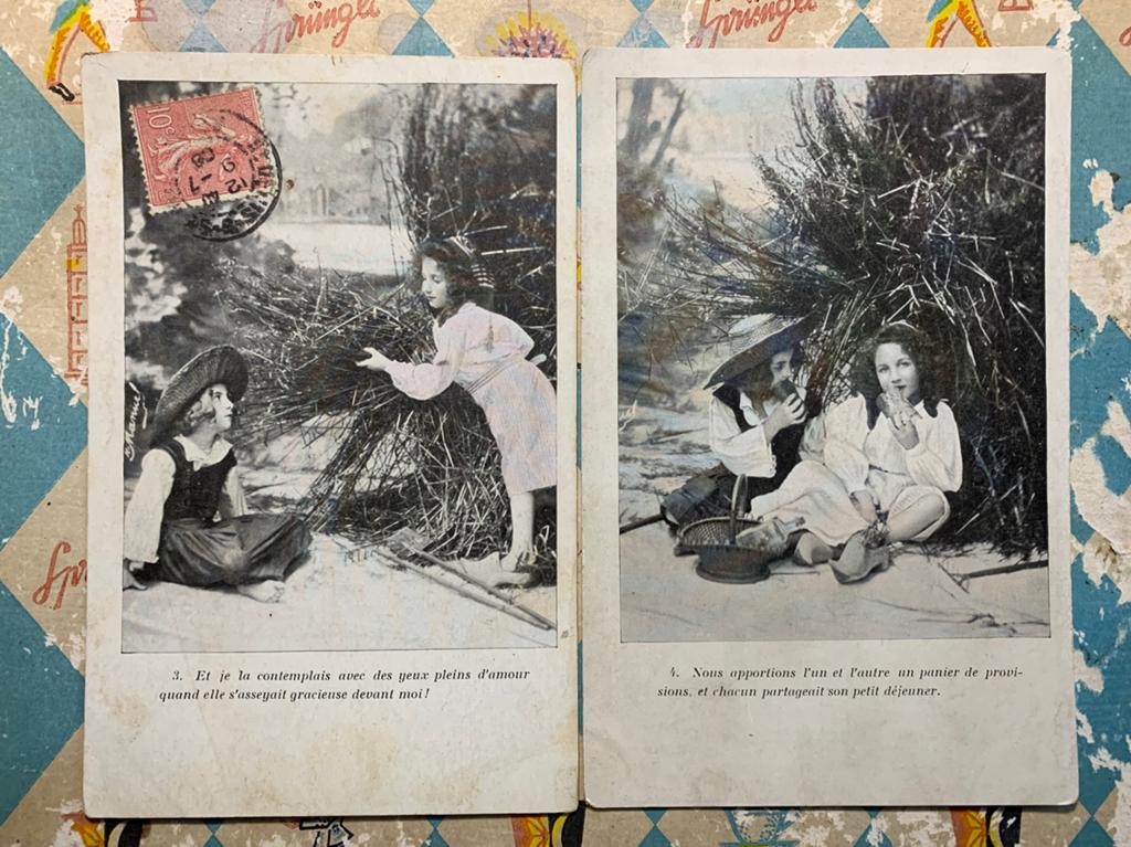 Twee meisjes in het stro (RR), Ophalen of Verzenden, Voor 1920, Gelopen, Kinderen