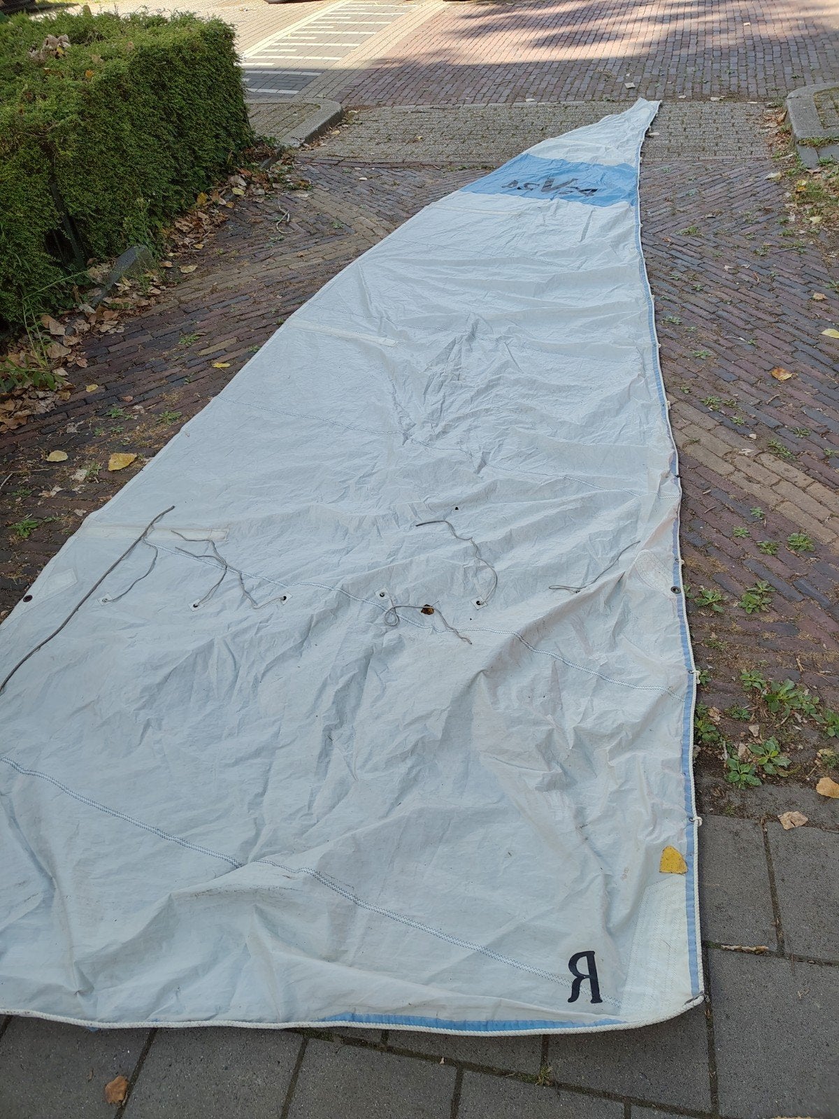Grootzeil V24 met leuvers, Watersport en Boten, 6 meter of meer, Gebruikt, Ophalen of Verzenden, Minder dan 15 m²
