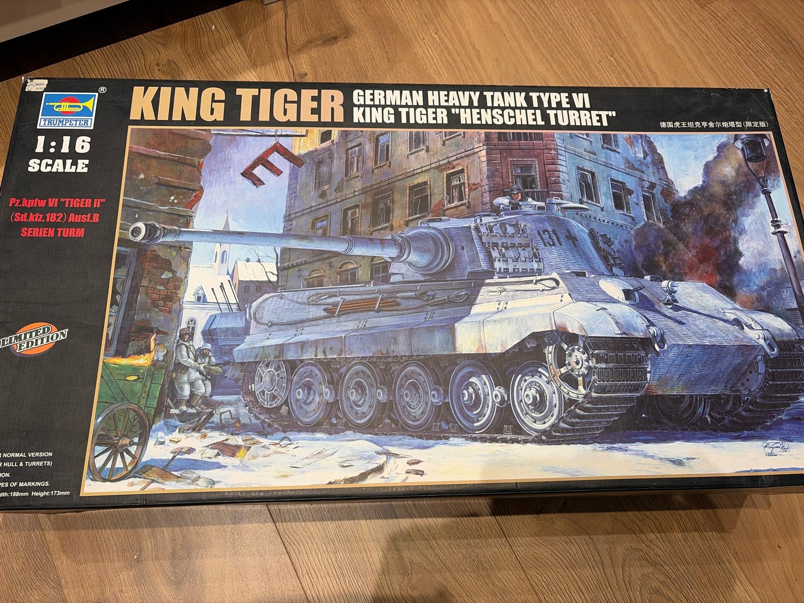 Trumpeter King Tiger Henschel Turret 1:16 limited edition, Overige merken, Tank, Groter dan 1:32, Nieuw