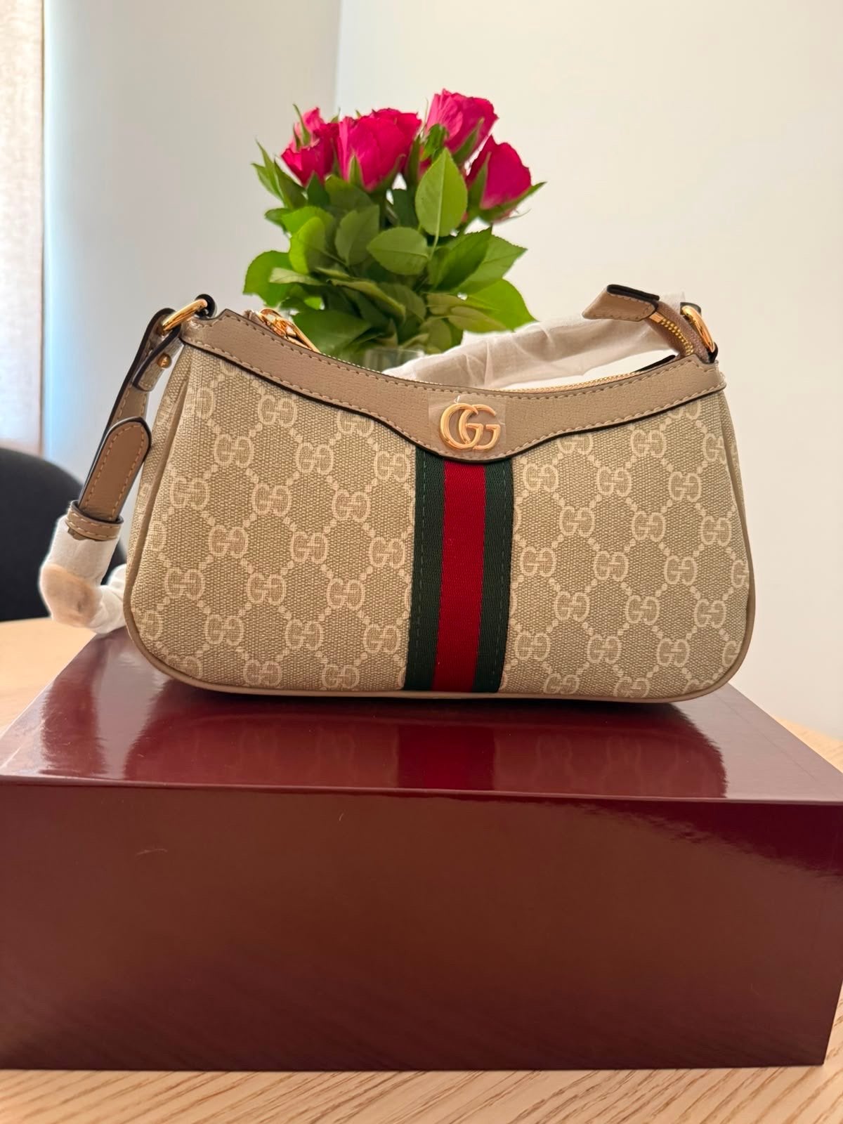 Gucci Ophidia GG Mini Schoudertasje, Ophalen of Verzenden, Zo goed als nieuw, Beige, Schoudertasje